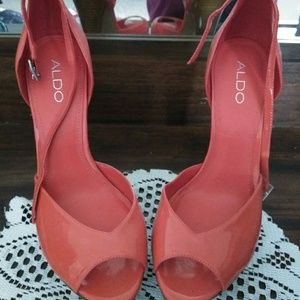 Cute ALDO 6 inch Stilettos 🌻